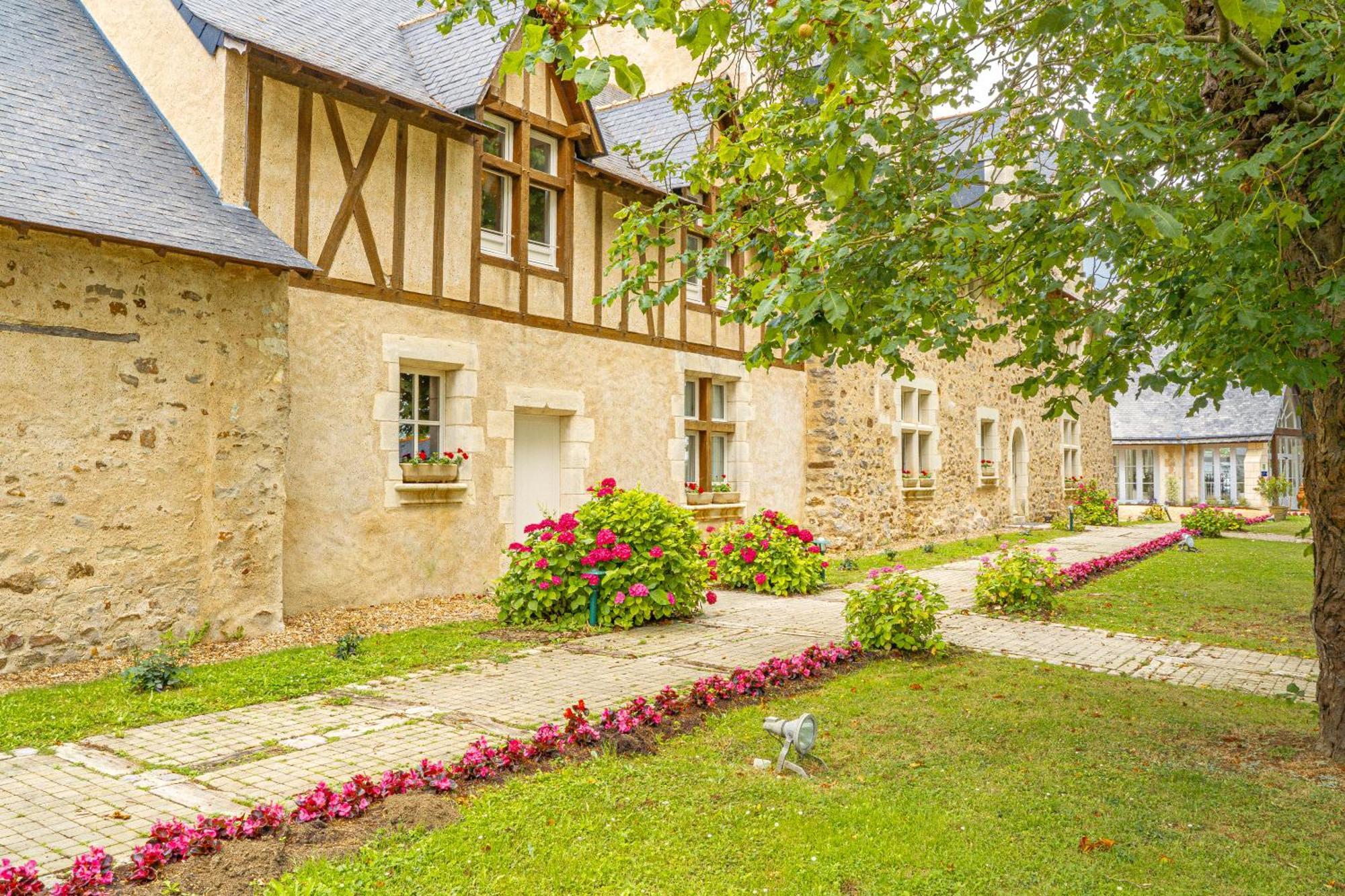 Chateau De Noirieux Briollay Dış mekan fotoğraf